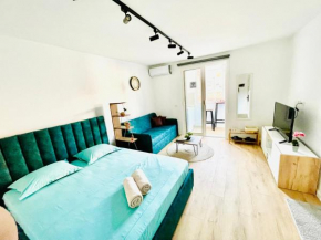 Central Studio Apartment 1, Tirana